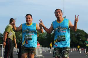 BIB: 238, 237
                            <button type="button" onclick="openModal(5172948)" class="btn btn-primary btn-sm float-right btn-popup" data-toggle="modal" data-target=".modal-high-quality">
                        <i class="fas fa-shopping-cart"></i> Add to Cart
                    </button>
                                            <button type="button" onclick="isThisMe(5172948, true)" class="btn btn-success btn-sm float-right btn-popup btn-isme hidden" data-toggle="tooltip" data-placement="bottom" title="นี่คือรูปของคุณใช่ไหม คลิกที่นี่เพื่อเอาเข้าอัลบั้ม">
                        <i class="fas fa-plus"></i> Add to album
                    </button>
                    <button type="button" onclick="isThisMe(5172948, false)" class="btn btn-warning btn-sm float-right btn-popup btn-isnotme hidden">
                        <i class="fas fa-ban"></i> Remove from album
                    </button>